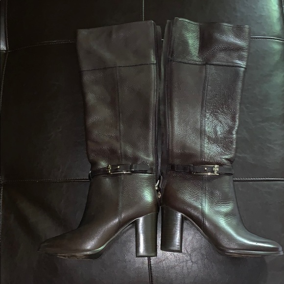 Tory Burch Boots